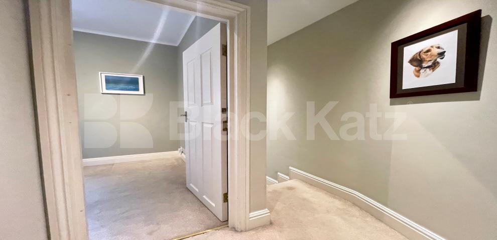 			LET , 2 Bedroom, 1 bath, 1 reception Ground Floor Flat			 Tregarvon Road, Clapham Junction/Common